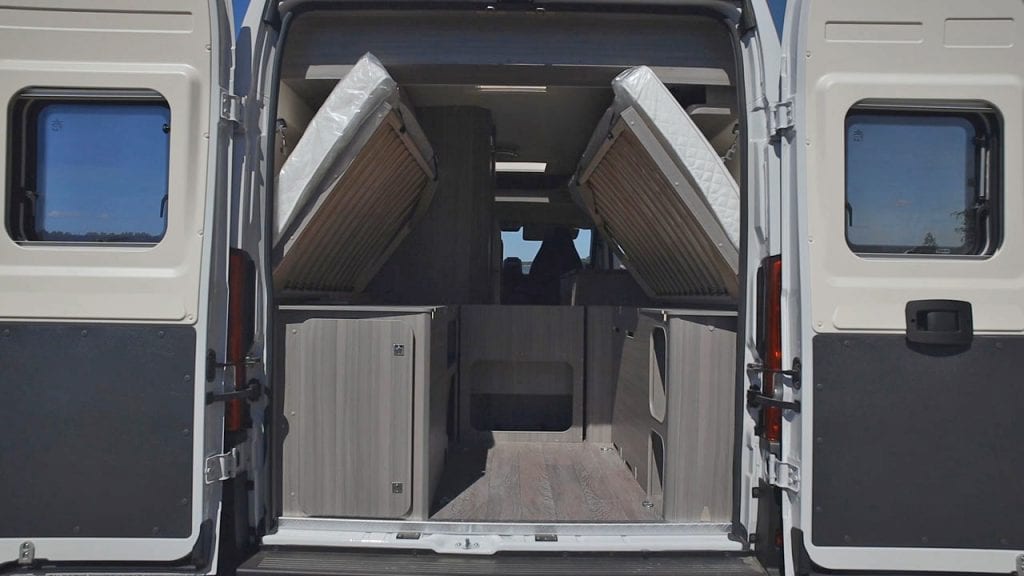 Hobby Vantana K65 Ontourin makuutila muuttuu kuljetustilaksin